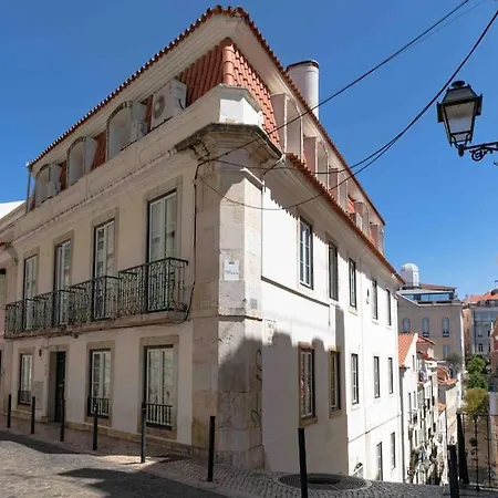 Historical 3 Bedroom Duplex In Lisboa