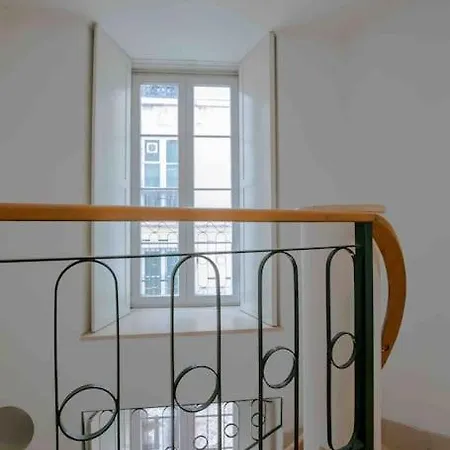 Historical 3 Bedroom Duplex In * Lizbona