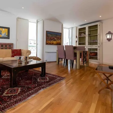 Historical 3 Bedroom Duplex In