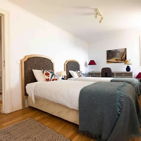 Historical 3 Bedroom Duplex In * Lizbona