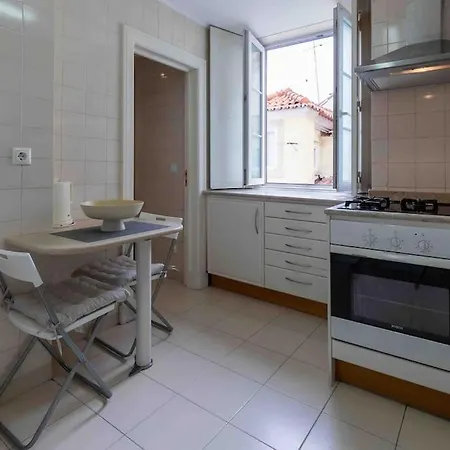 Apartament Historical 3 Bedroom Duplex In Lizbona