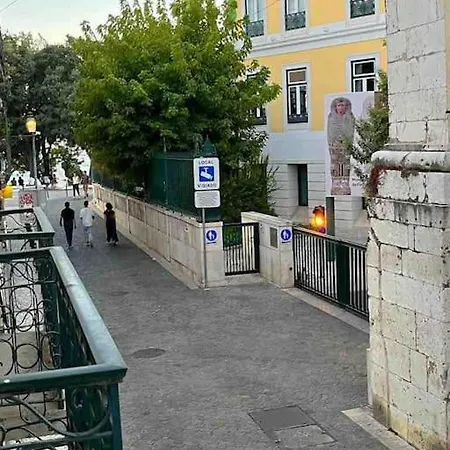 Historical 3 Bedroom Duplex In Appartement *