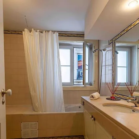 Appartamento Historical 3 Bedroom Duplex In