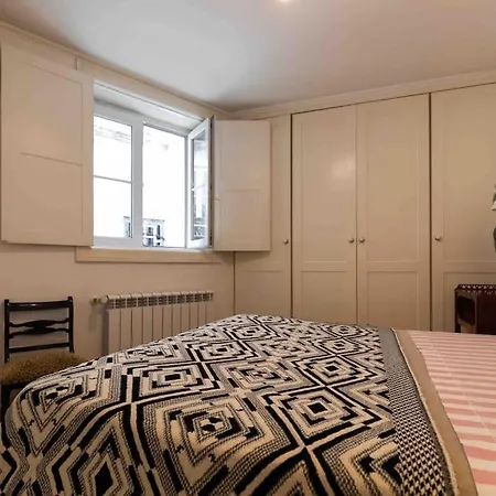 Historical 3 Bedroom Duplex In Lisboa