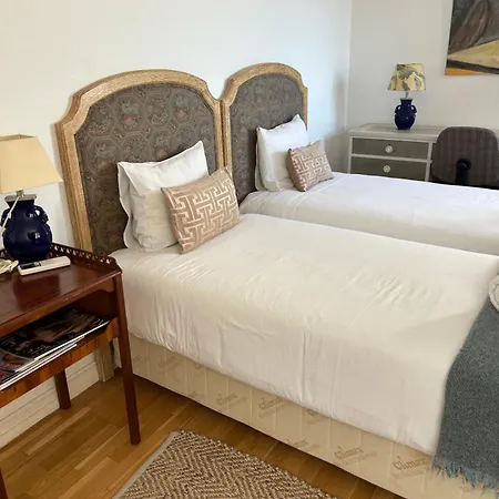 Historical 3 Bedroom Duplex In Appartement *